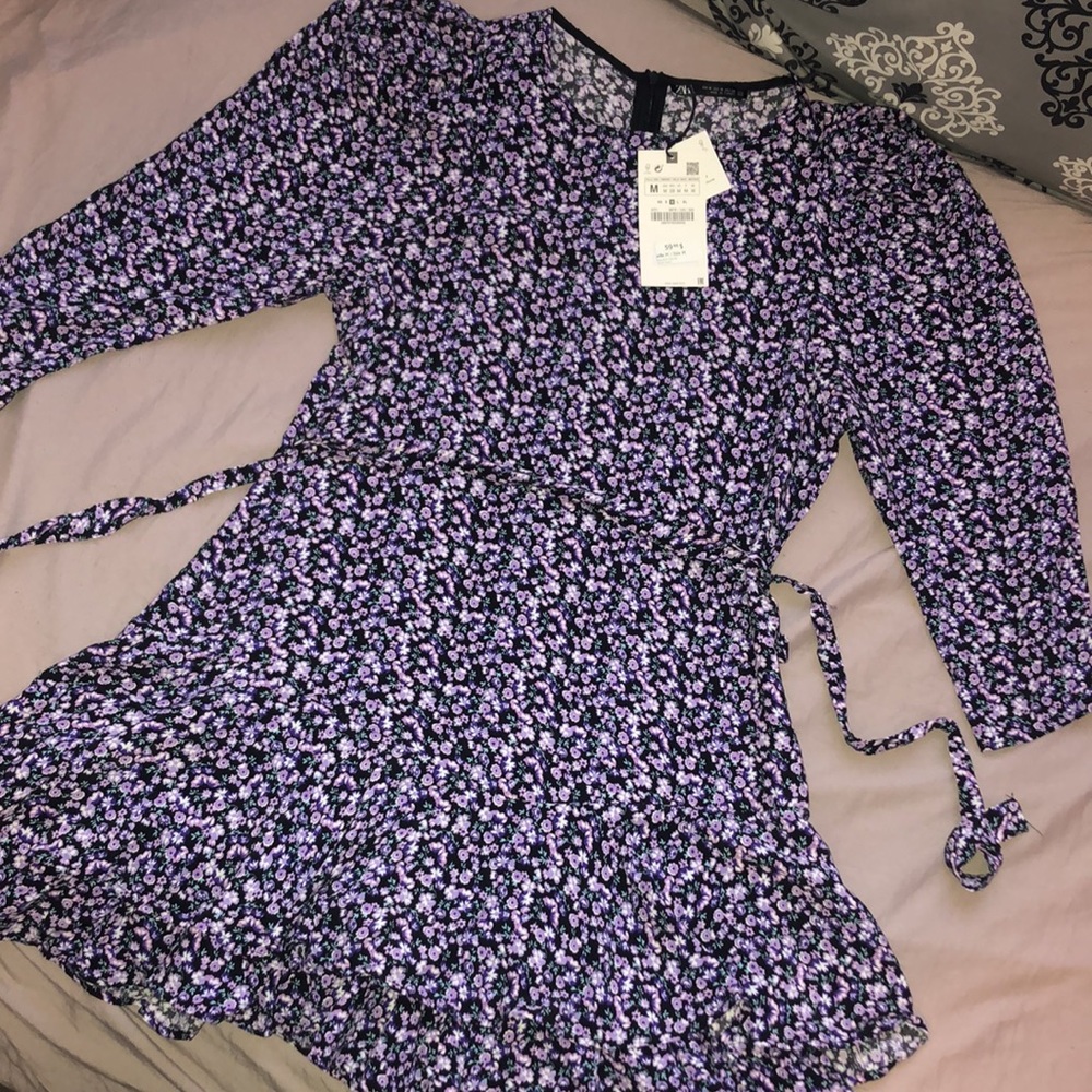 NWT Zara Mini Floral Dress (Size M)